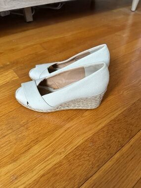 Classic Ivory Espadrille Wedge Heels - Women